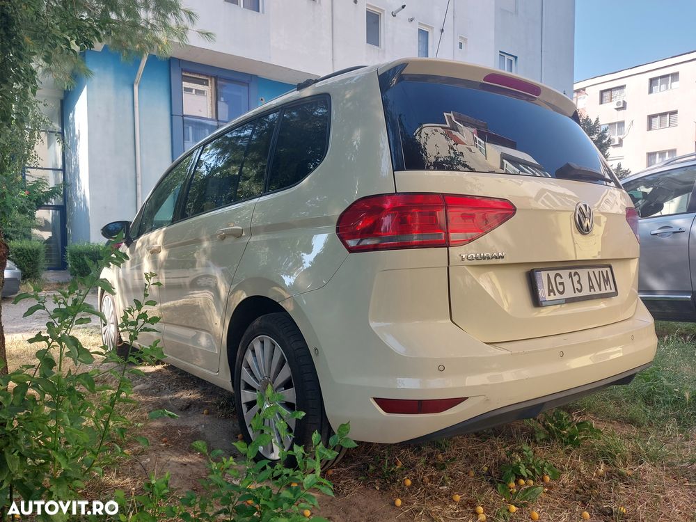 Volkswagen Touran - 1