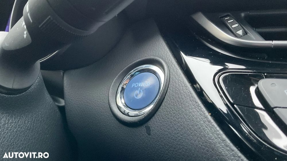 Toyota C-HR Hybrid Business-Edition - 18