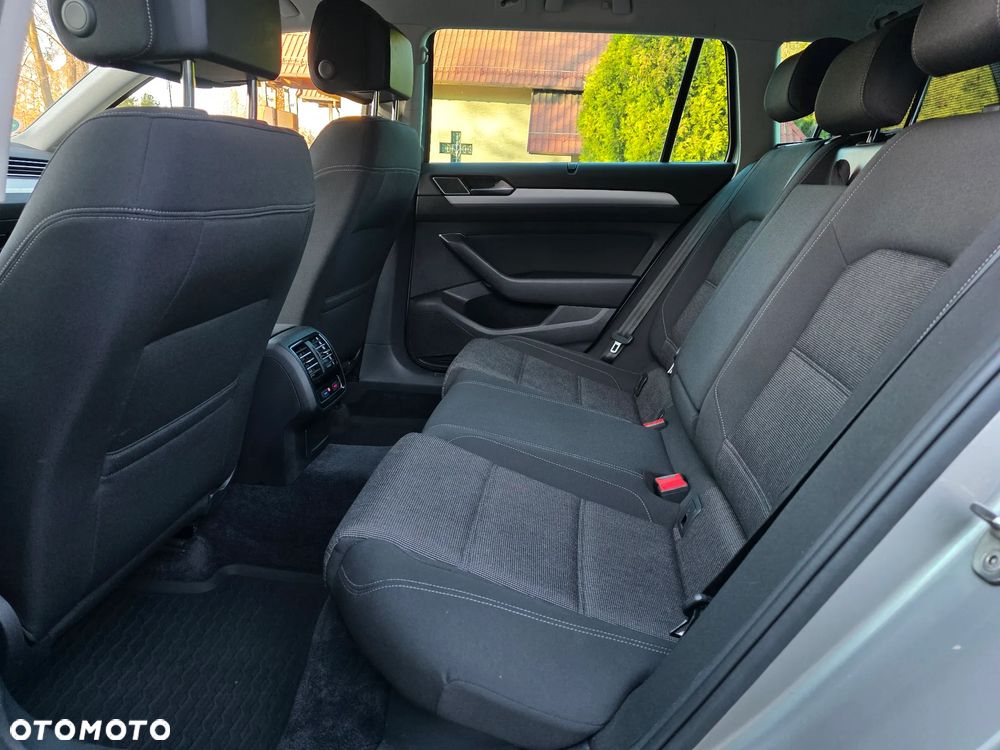Volkswagen Passat 2.0 TDI BMT Comfortline DSG - 18