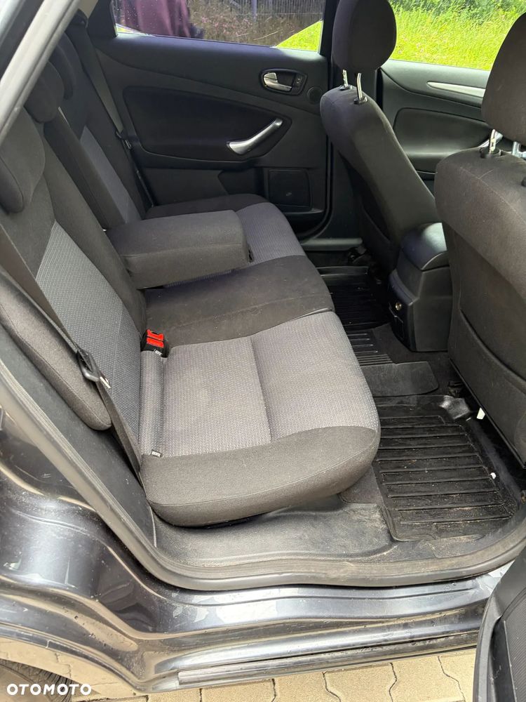 Ford Mondeo - 19