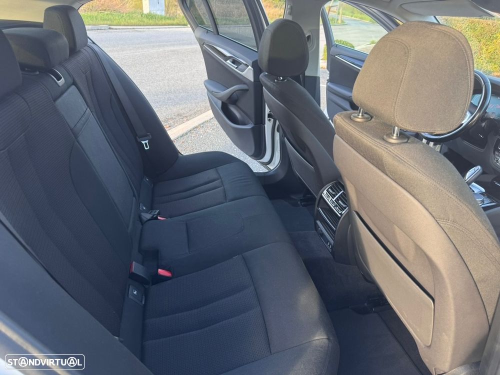 BMW 530 e Aut. Luxury Line - 6