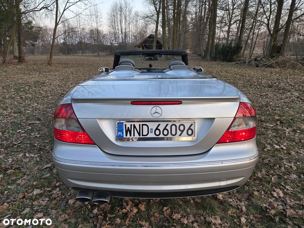 Mercedes-Benz CLK - 11