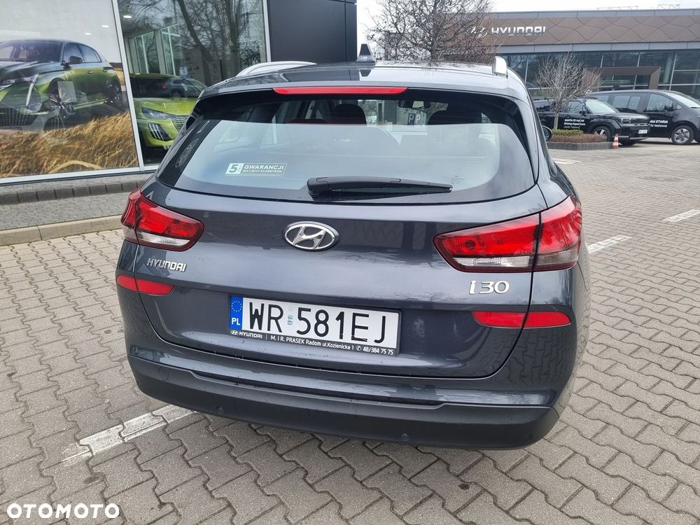 Hyundai i30 1.5 DPI Classic + - 14