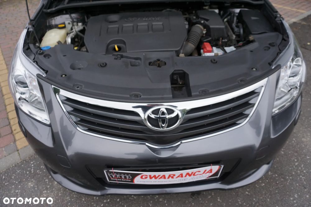 Toyota Avensis Combi 1.6 Comfort - 20