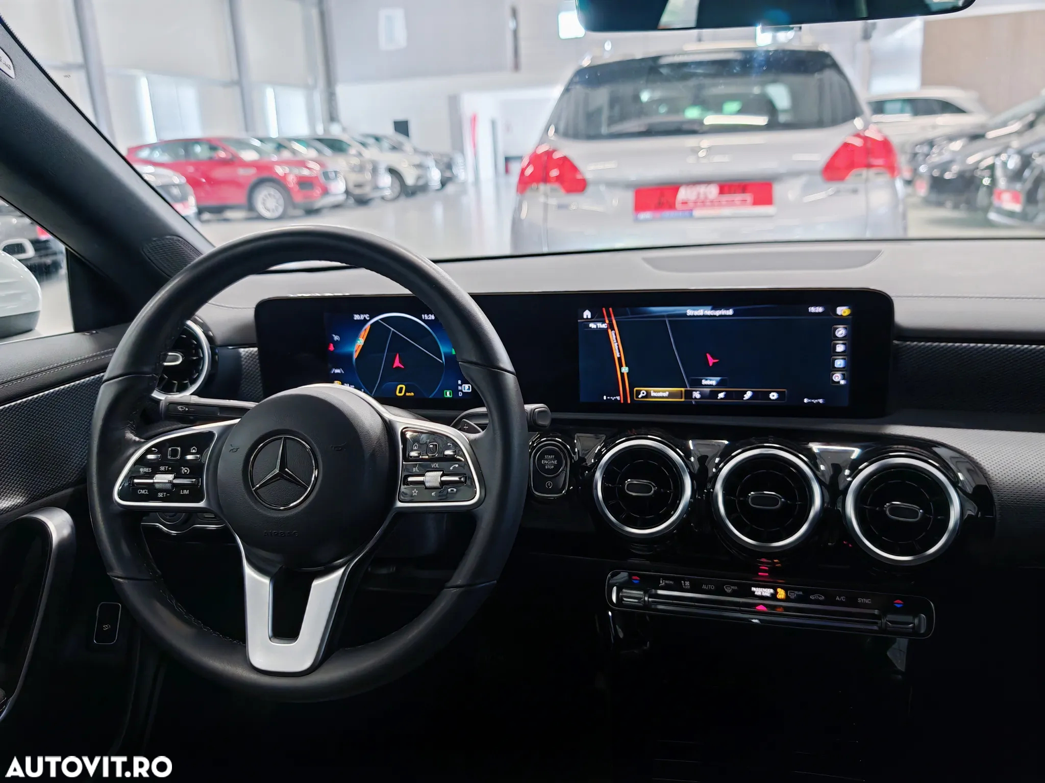 Mercedes-Benz CLA 180 7G-DCT - 9