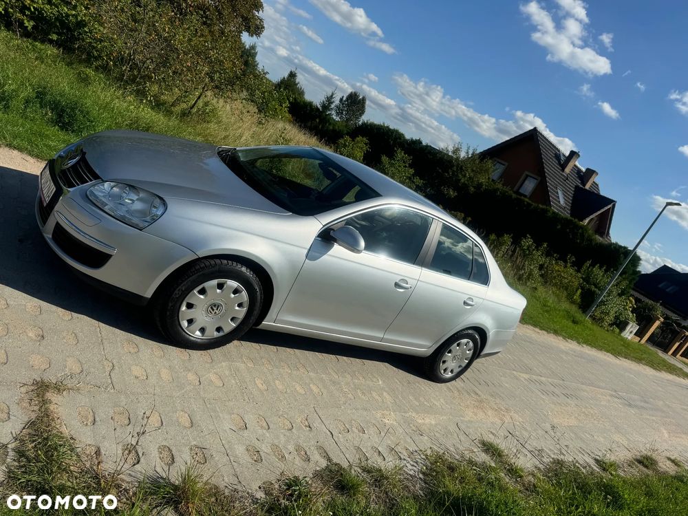 Volkswagen Jetta 1.9 TDI Trendline - 20