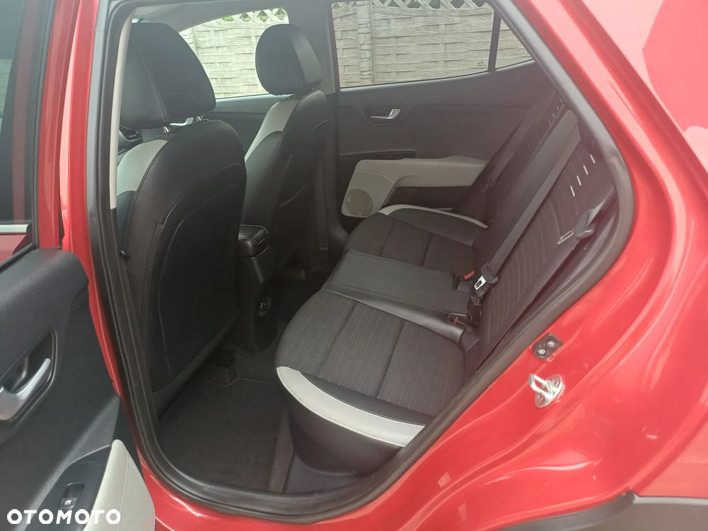 Kia Stonic 1.6 CRDi SCR XL - 11