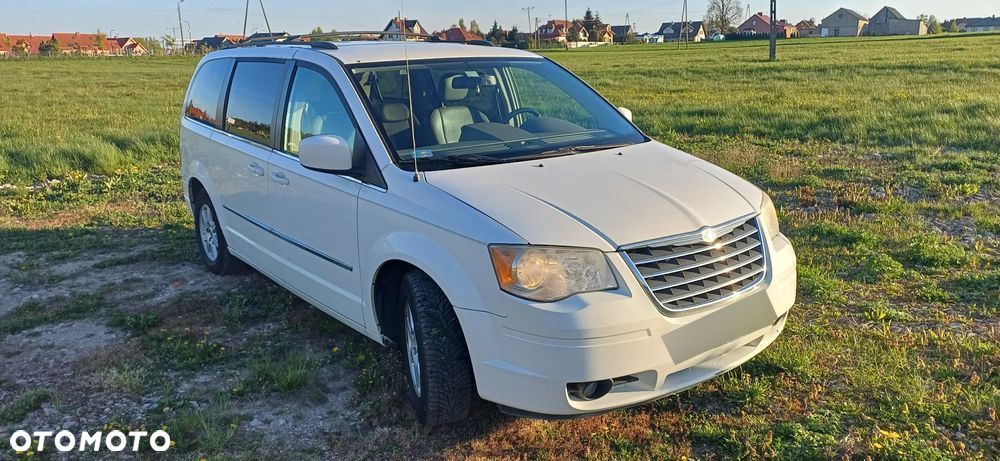 Chrysler Town & Country 4.0 Limited - 1