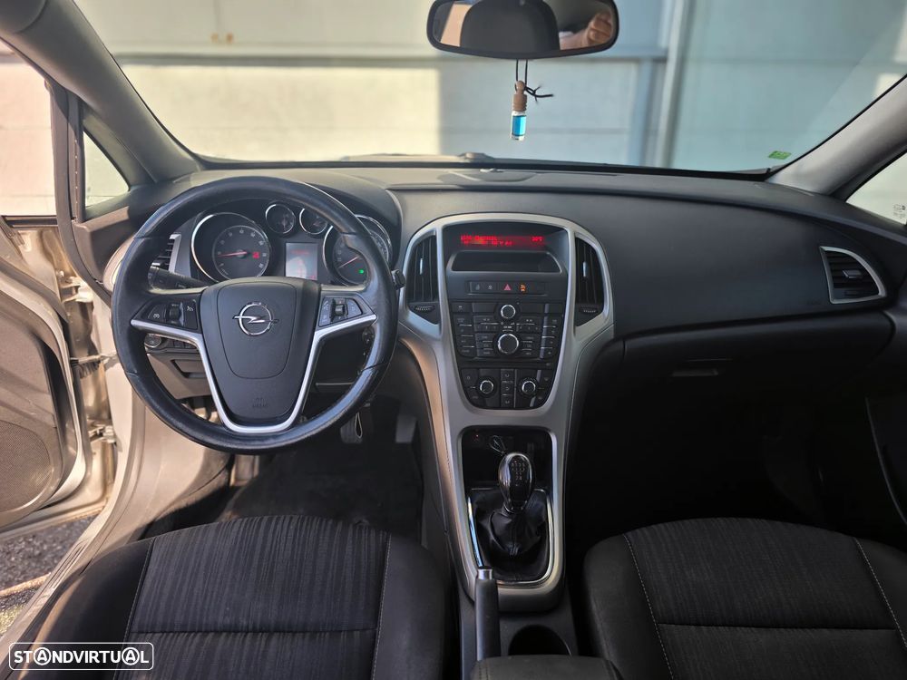 Opel Astra 1.4 Cosmo - 17