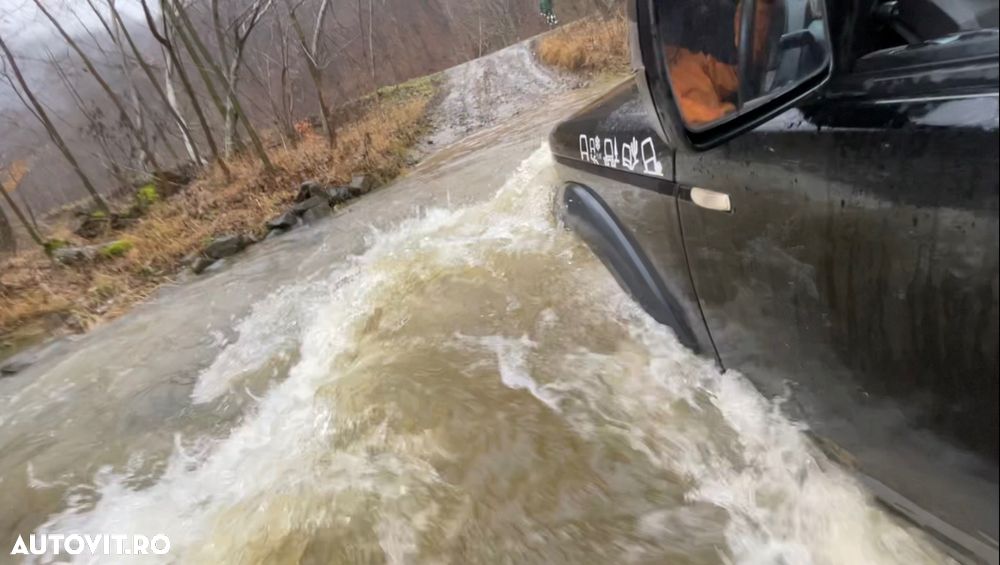 Land Rover Discovery - 11