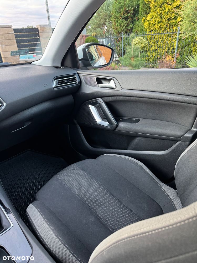 Peugeot 308 BlueHDi 120 Stop & Start Active - 11