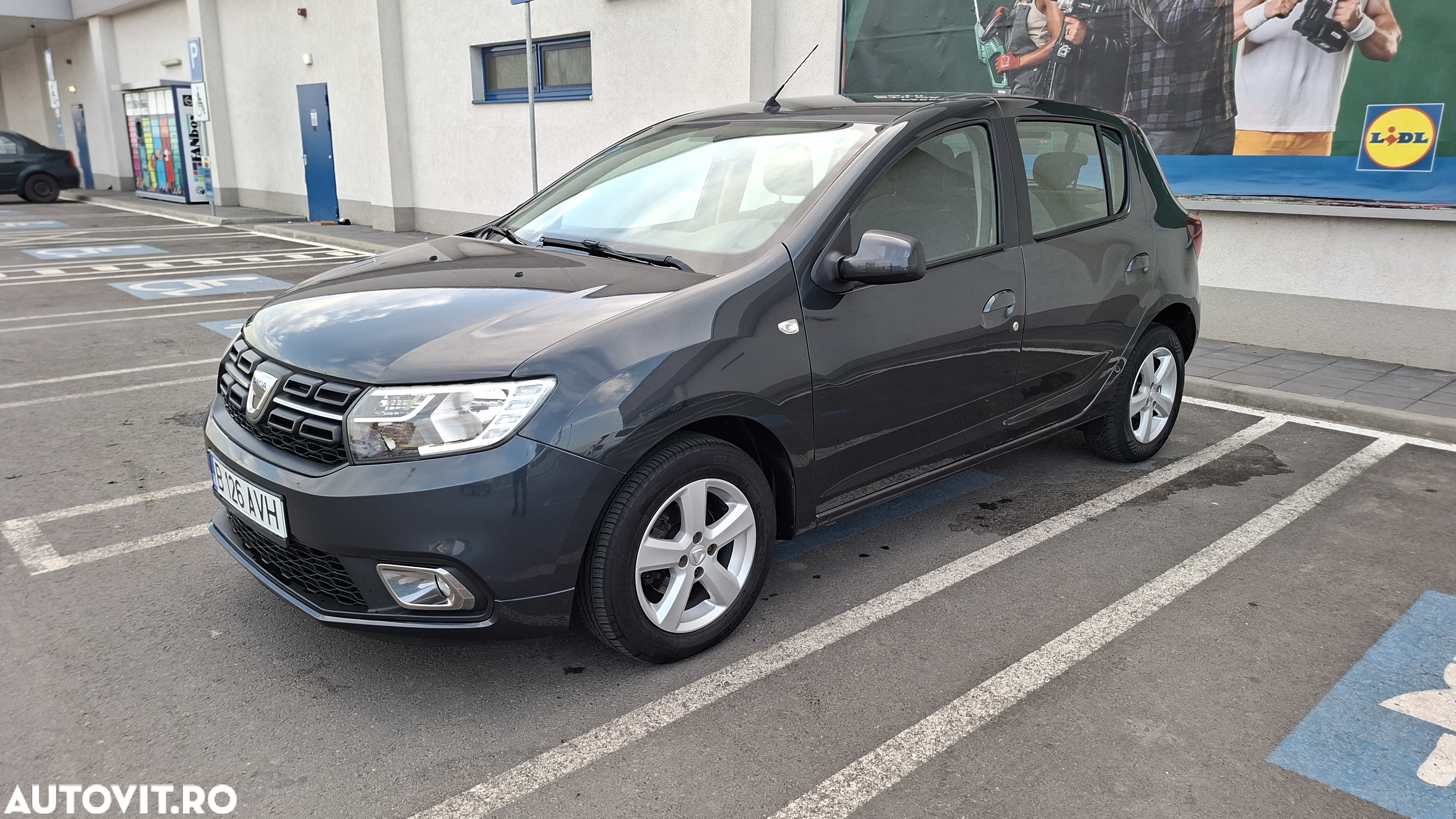 Dacia Sandero TCe 90 Laureate - 11