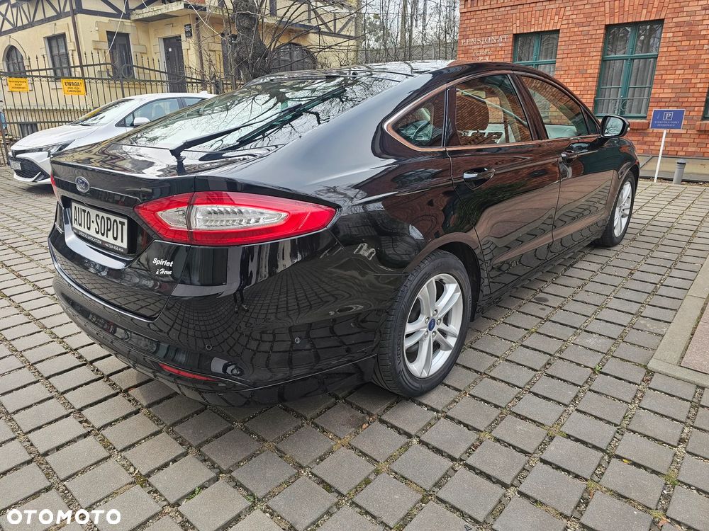 Ford Mondeo 2.0 TDCi STart-Stopp PowerShift-Aut Titanium - 4