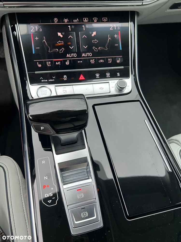 Audi A8 55 TFSI quattro tiptronic - 28