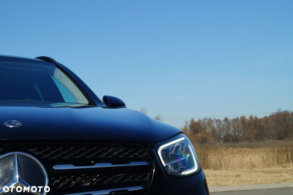 Mercedes-Benz GLC - 21