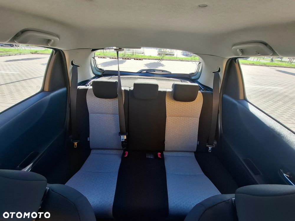 Toyota Yaris 1.33 Prestige - 38