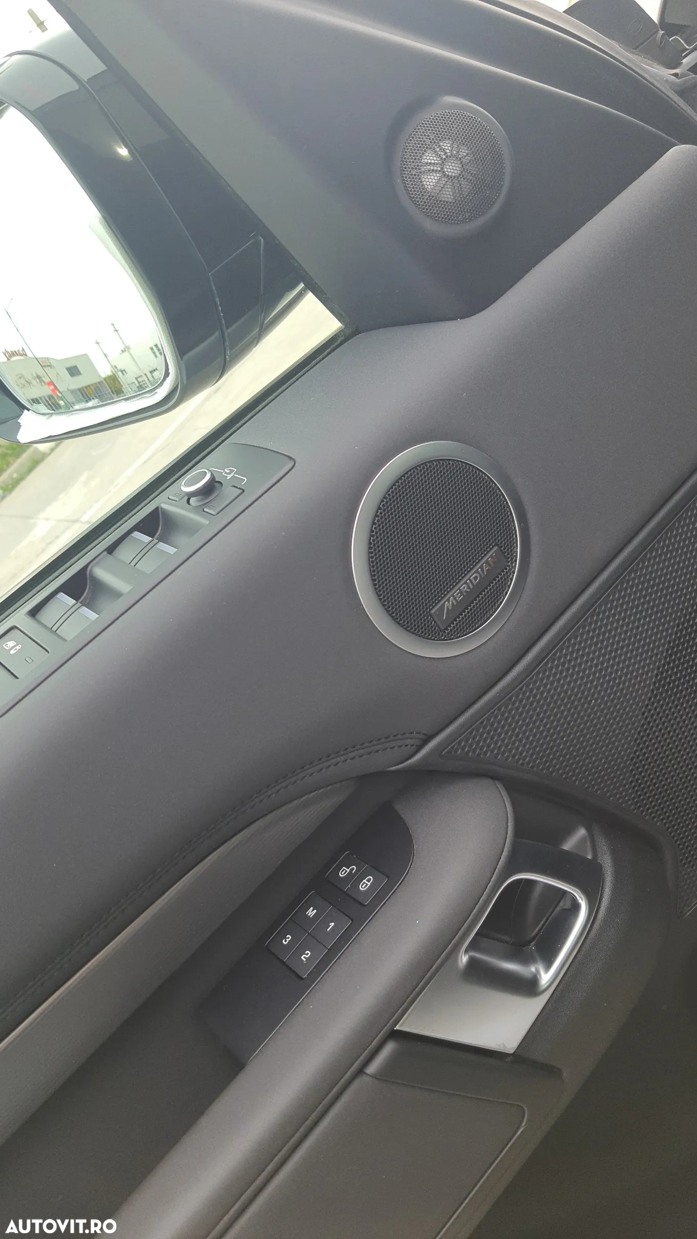 Land Rover Discovery - 27