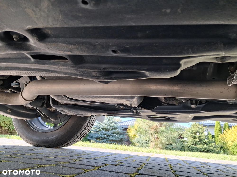 Jeep Cherokee - 21