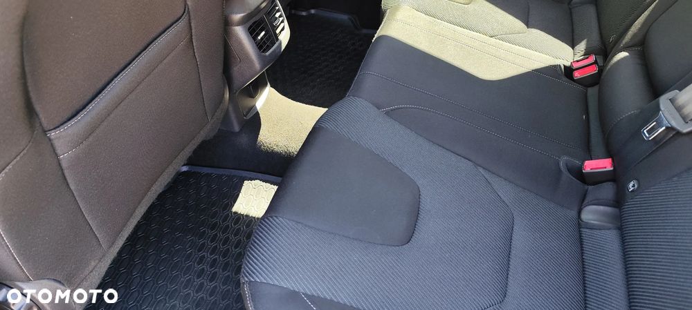 Ford Mondeo 2.0 TDCi Titanium PowerShift - 12