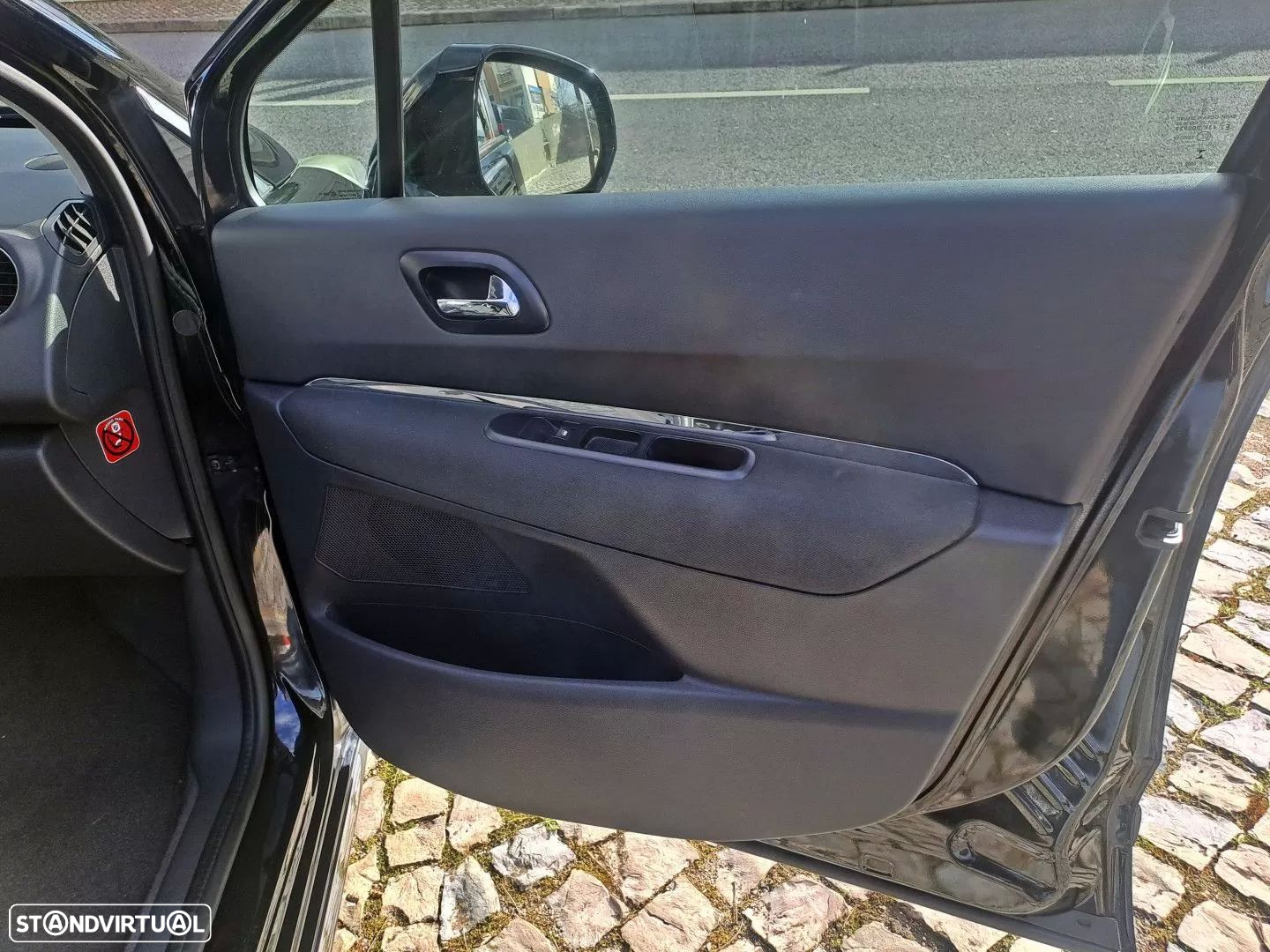 Peugeot 3008 2.0 HDi Hybrid4 - 26