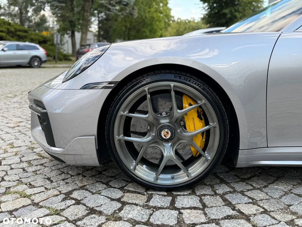 Porsche 911 Turbo S - 8