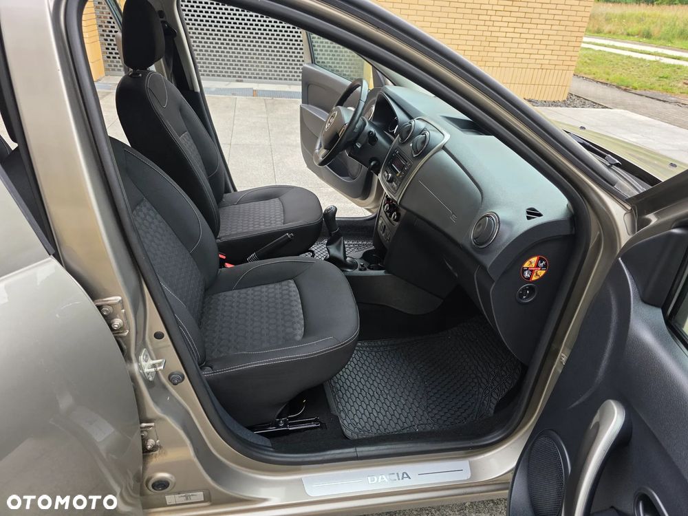 Dacia Sandero 1.2 16V Laureate - 11