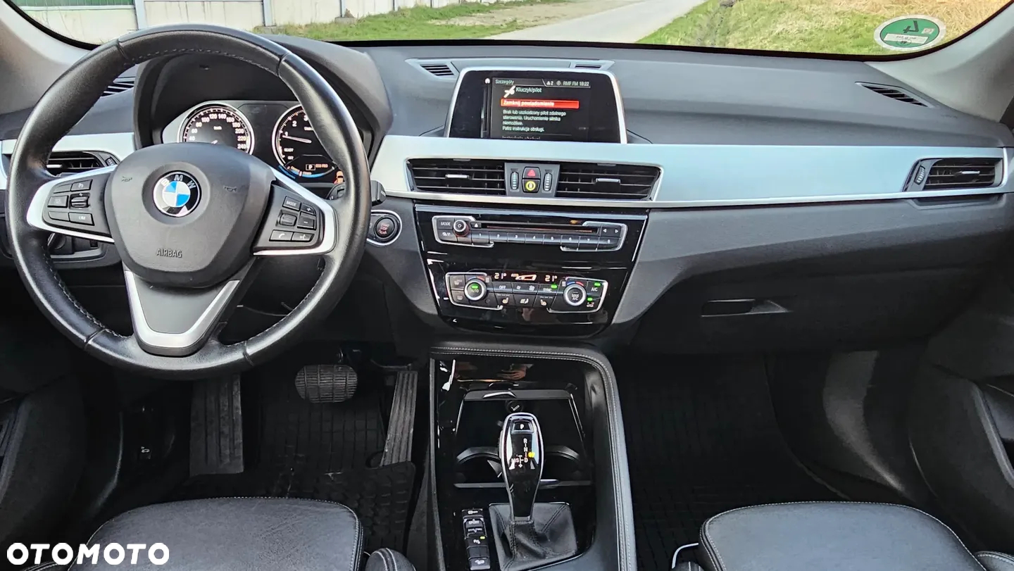 BMW X1 xDrive20i xLine sport - 20
