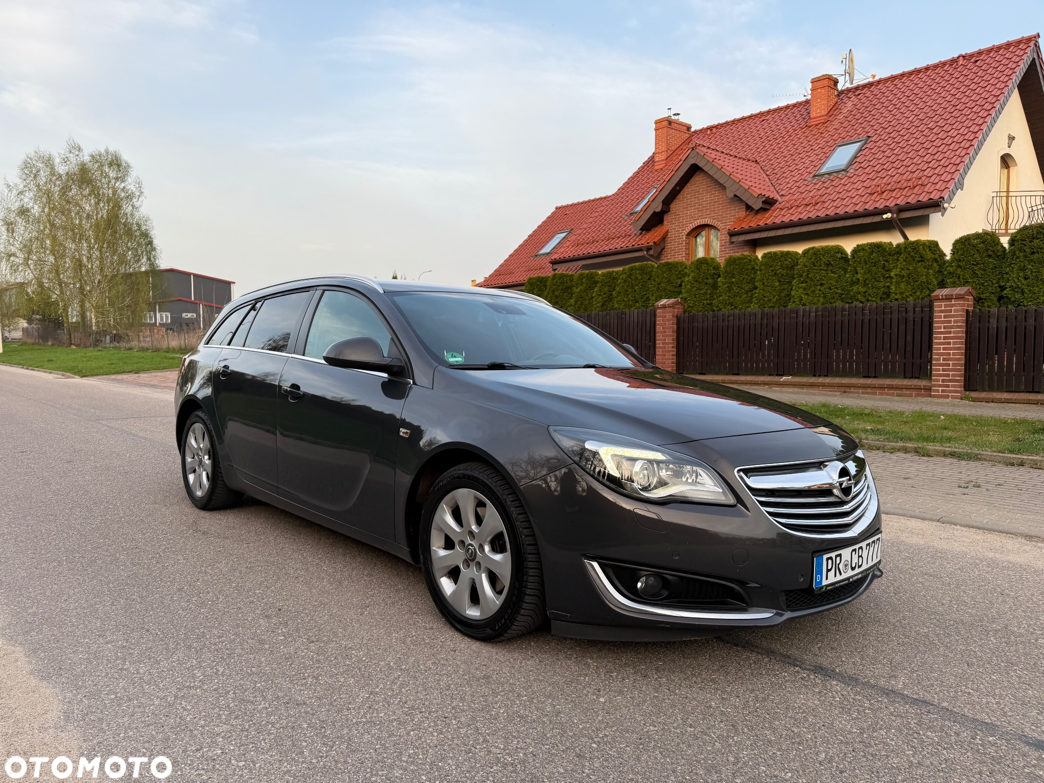 Opel Insignia - 25