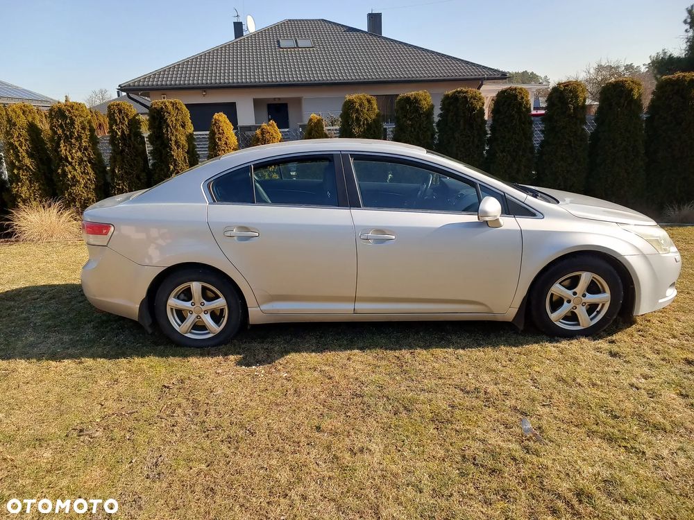 Toyota Avensis 2.0 D-4D - 2