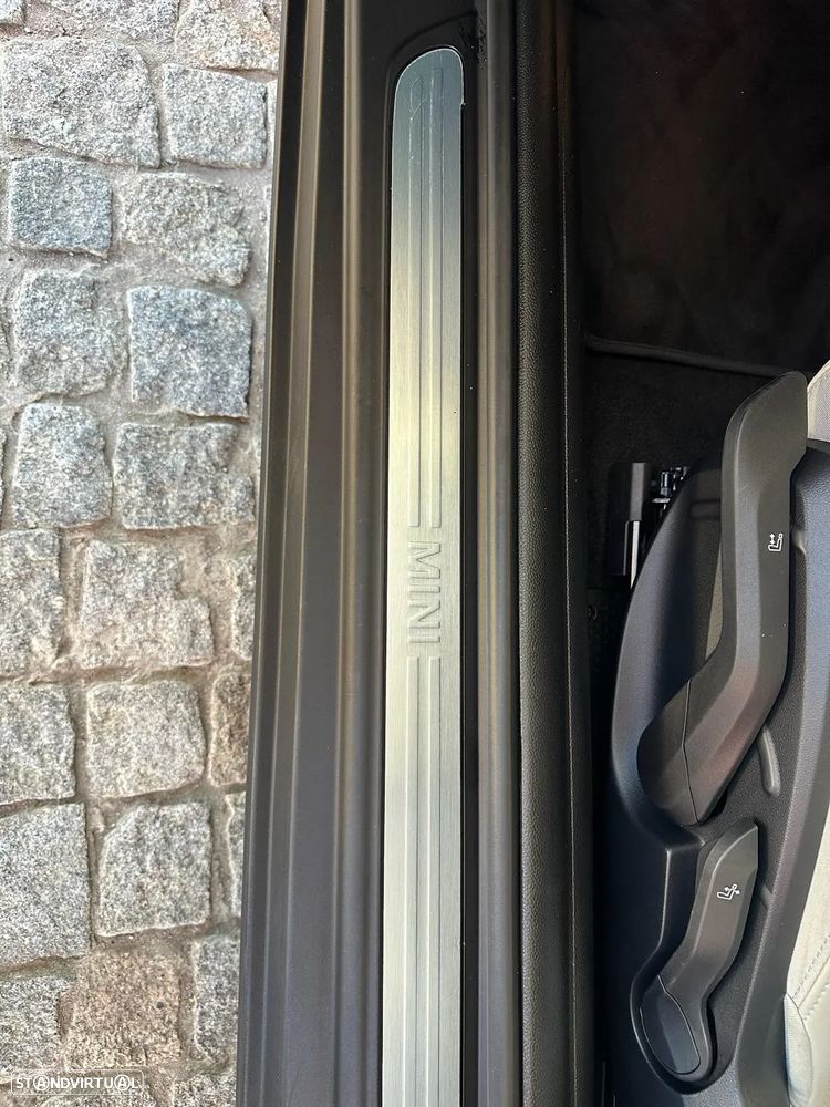 MINI 3 Portas Cooper C Favoured M - 23