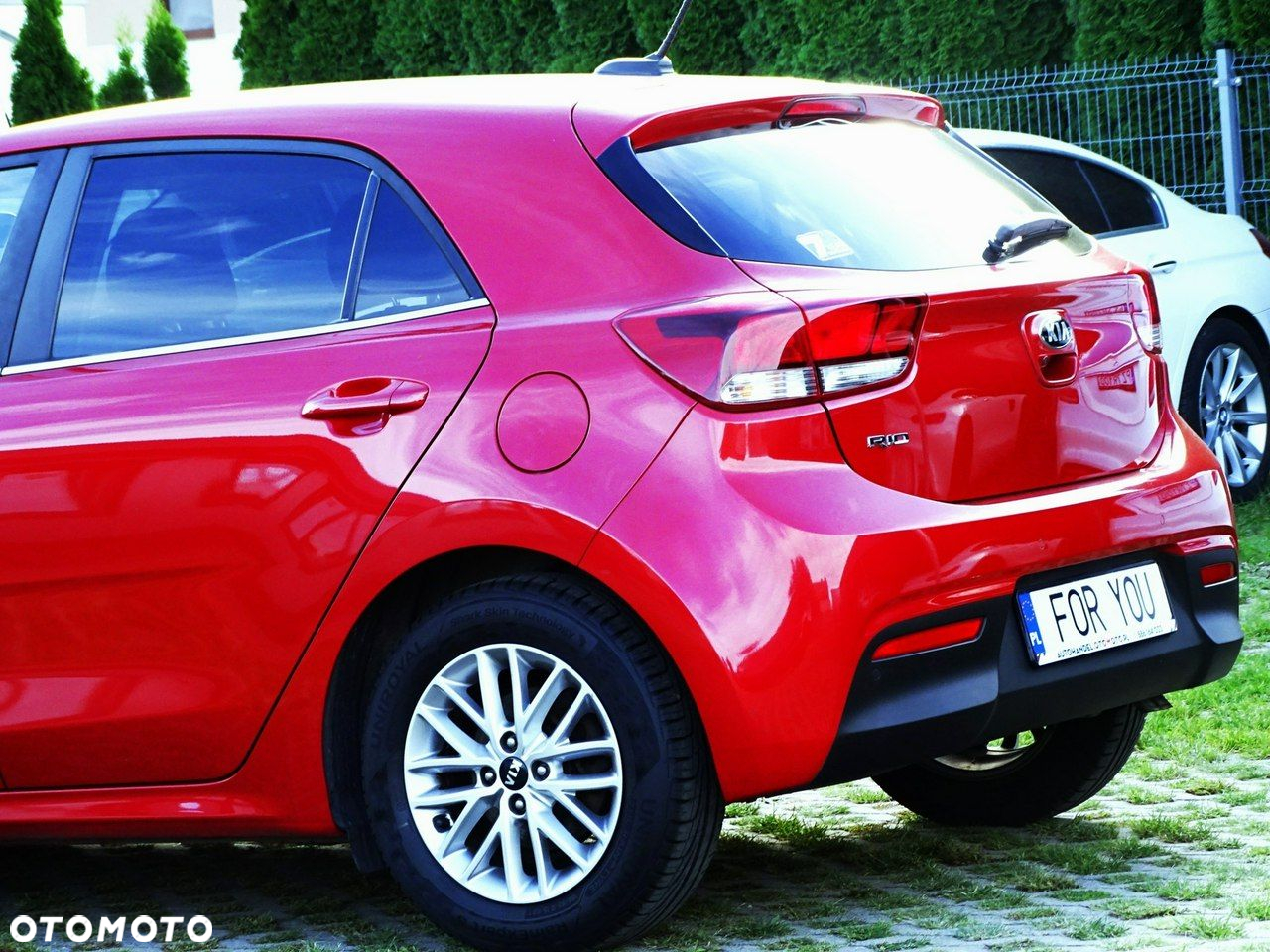 Kia Rio - 7