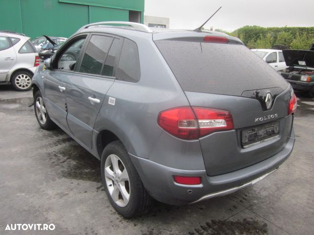 Dezmembrez RENAULT Koleos 2.0 D , AN 2009 , tip motor M9RC8 - 5