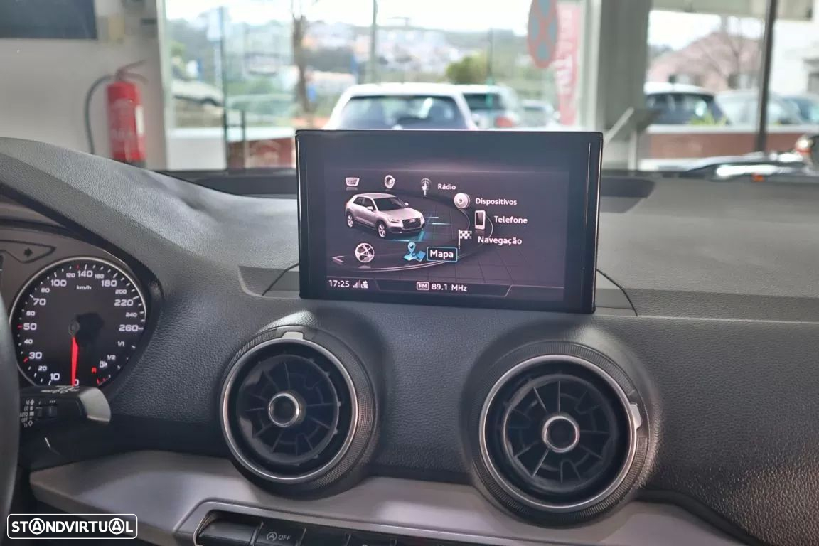 Audi Q2 1.6 TDI Design - 26