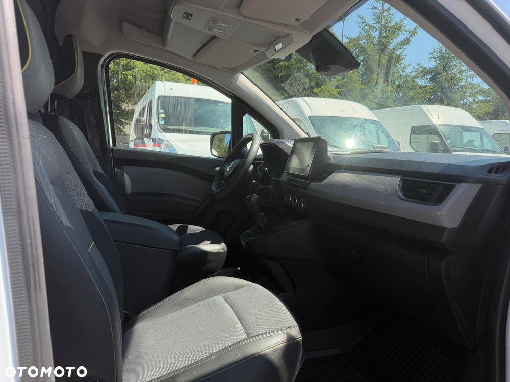 Renault Kangoo /NAJBOGATSZA WERSJA / LED/ NAVI / TABLET / KAMERA / KEY LESS / FV23% - 17