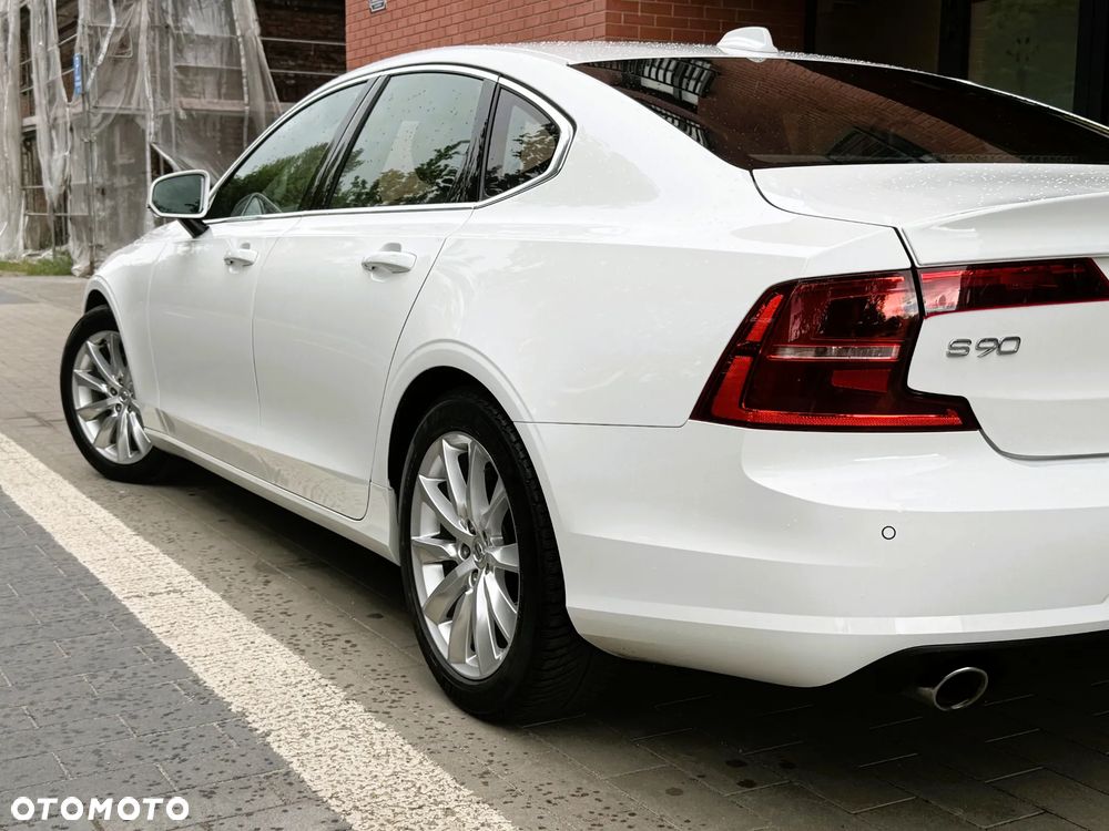 Volvo S90 D4 Momentum - 27