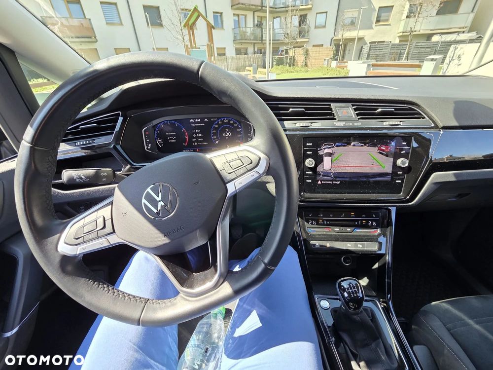 Volkswagen Touran 1.5 TSI EVO Highline - 10