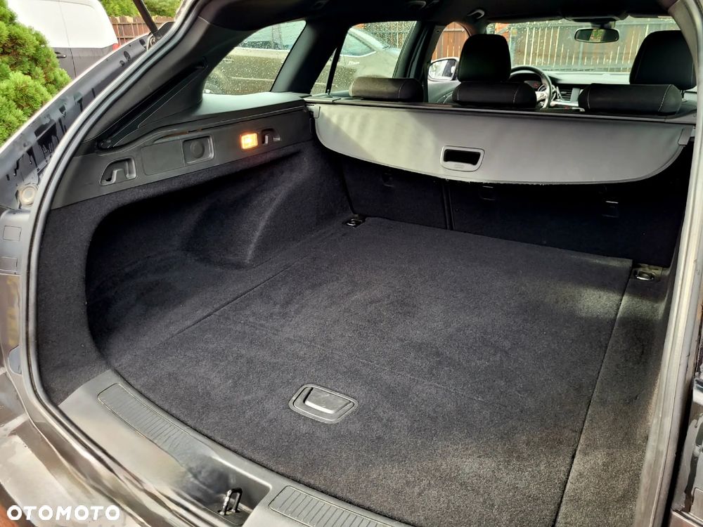 Opel Insignia - 26