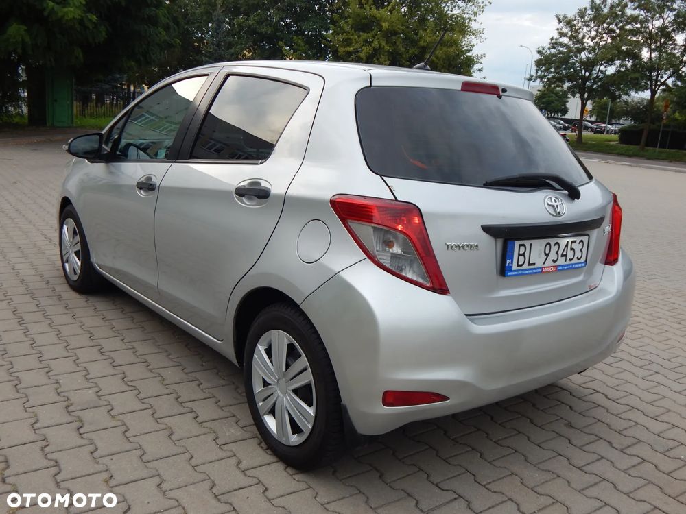 Toyota Yaris 1.33 Sol - 10
