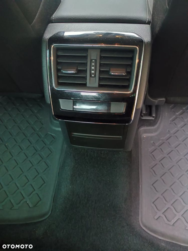 Skoda Superb 2.0 TDI Ambition - 17