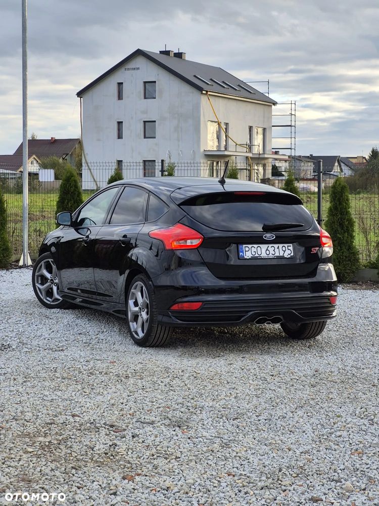 Ford Focus 2.0 EcoBoost ST - 14