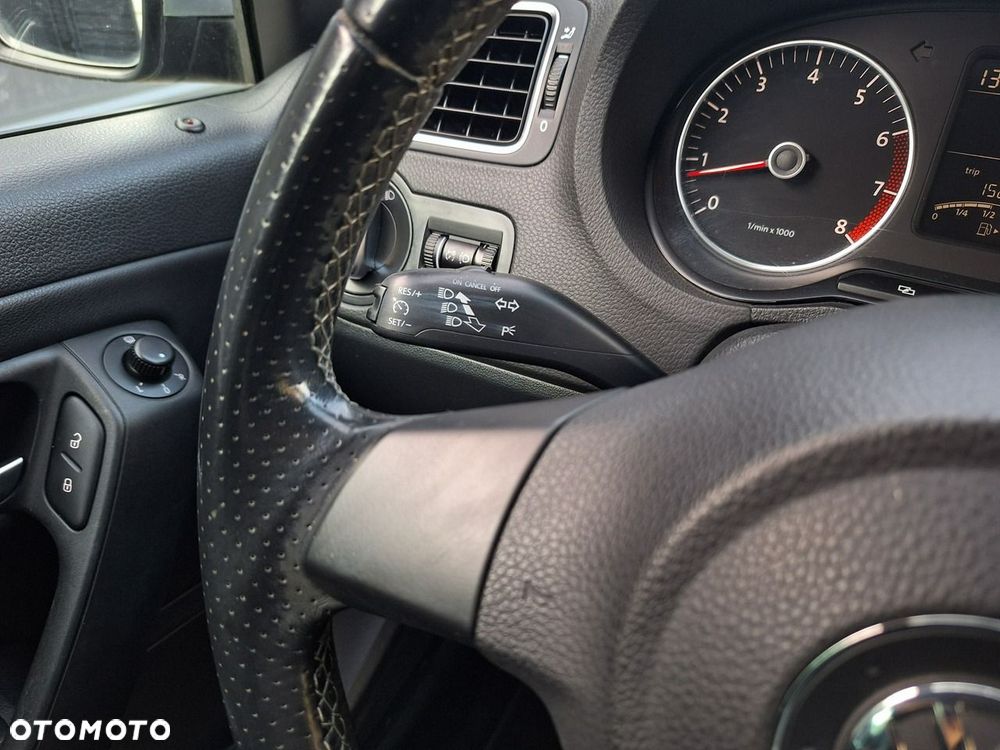 Volkswagen Polo Cross - 8