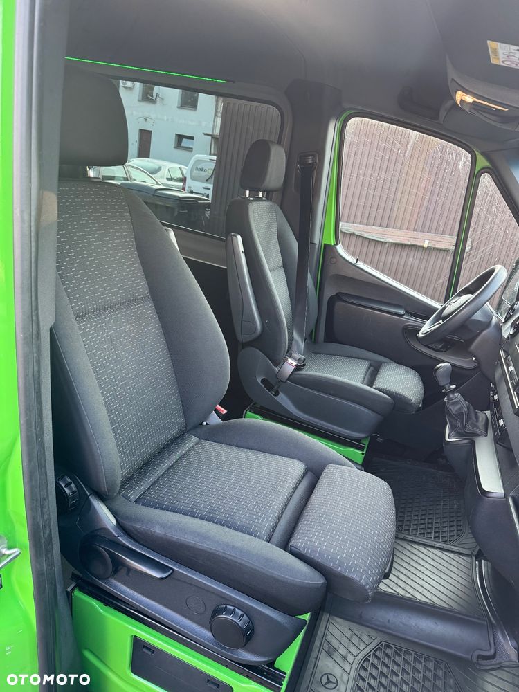 Mercedes-Benz Sprinter - 17