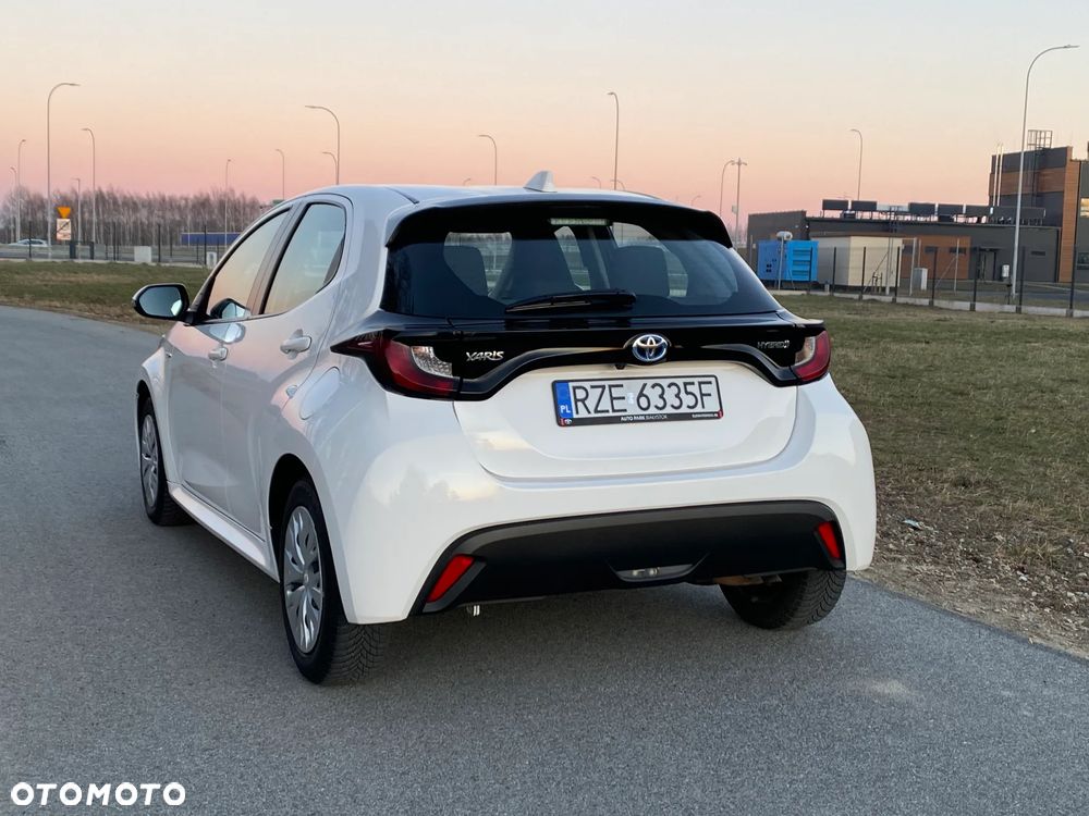 Toyota Yaris - 7