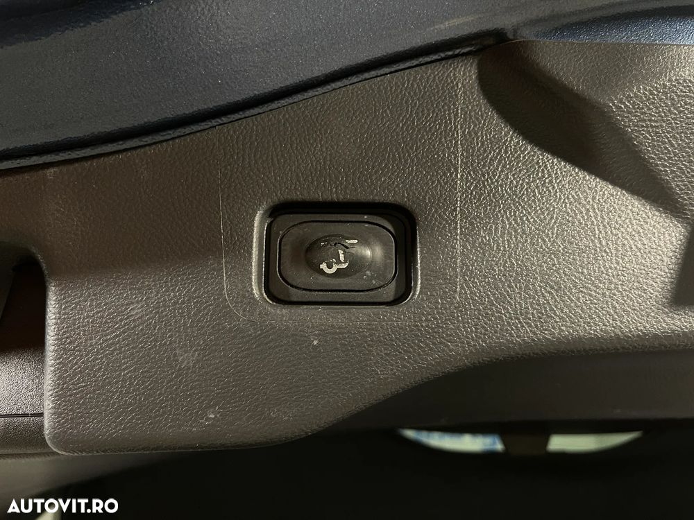 Ford Mondeo 2.0 HEV Titanium - 22