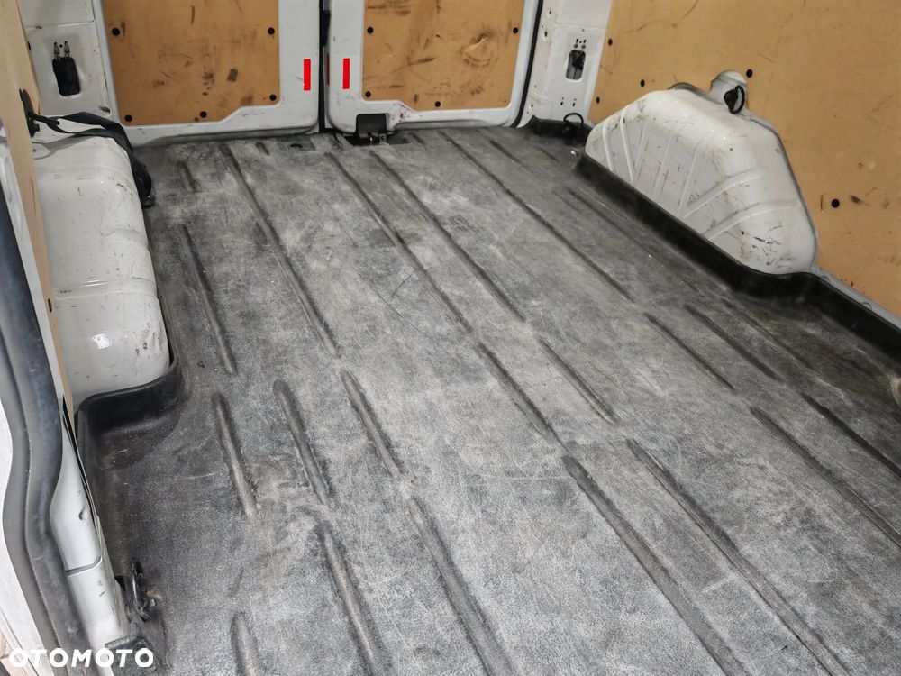 Ford Transit Custom - 16