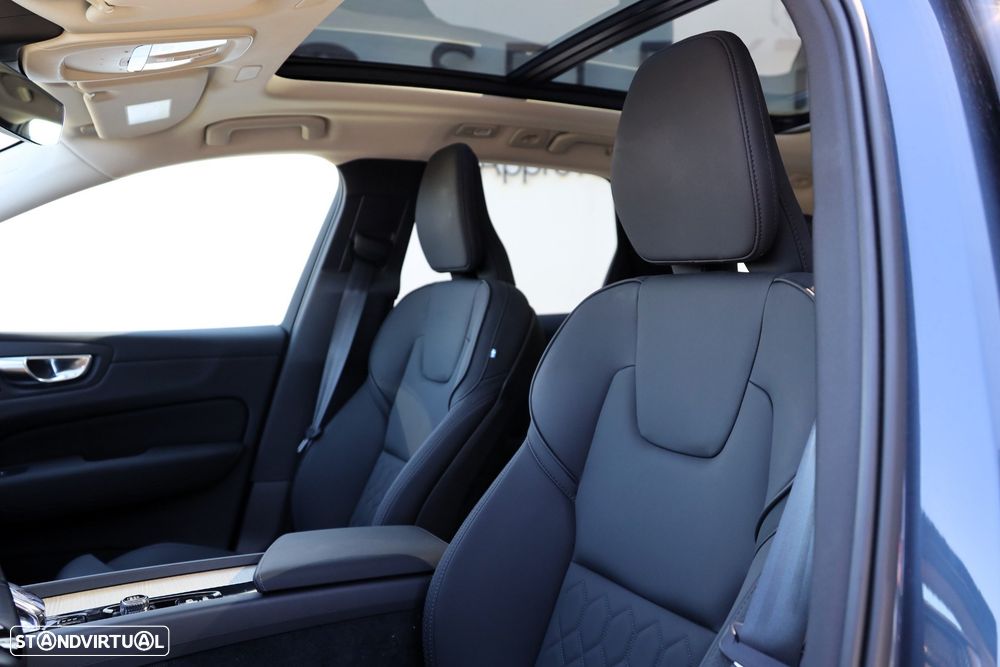 Volvo XC 60 T6 AWD Plus Bright - 10
