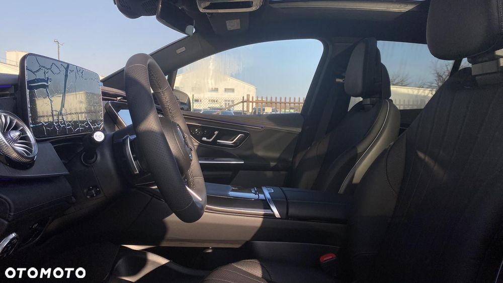 Mercedes-Benz EQE - 11