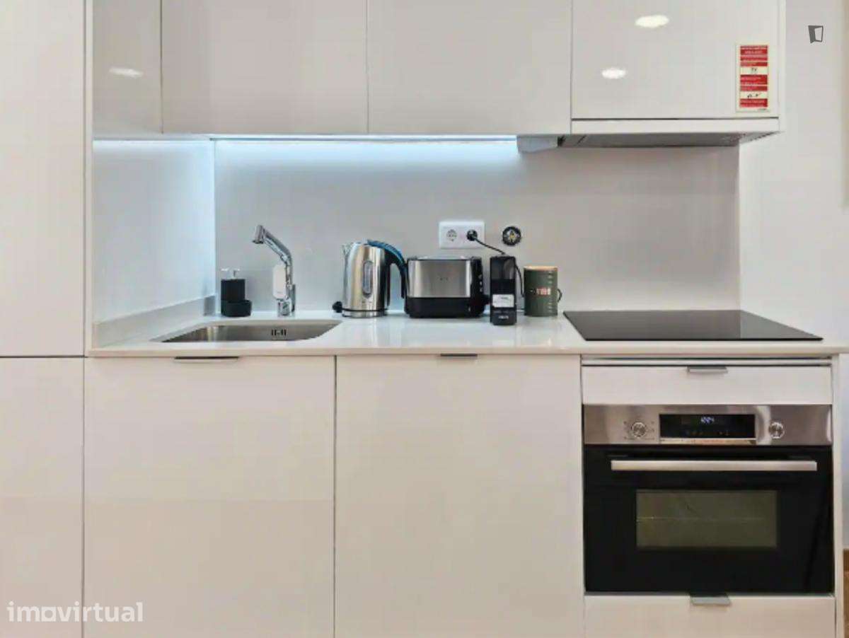 Apartamento com 2 quartos - localizado em Cedofeita Porto - Grande imagem: 3/23