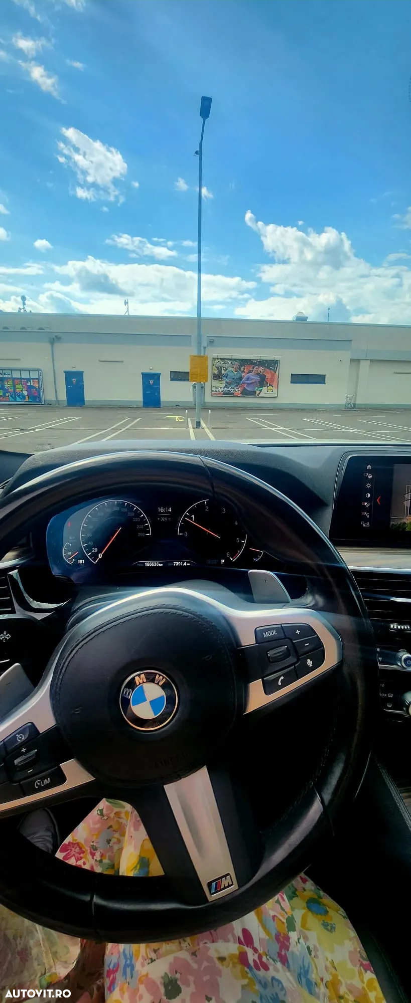 BMW Seria 5 520d Aut. Sport Line - 2