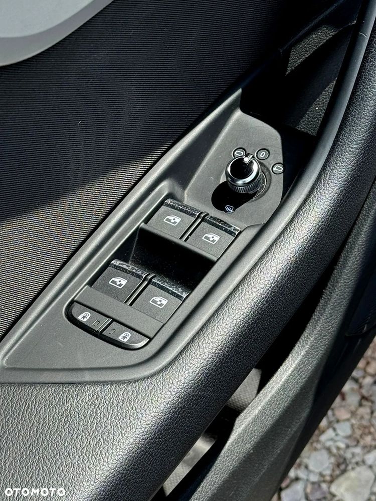 Audi A4 Limousine 35 TFSI mHEV Advanced S tronic - 13